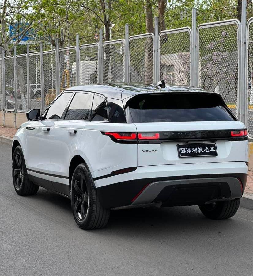 路虎 揽胜星脉  2021款 p250 熠黑珍藏版图片