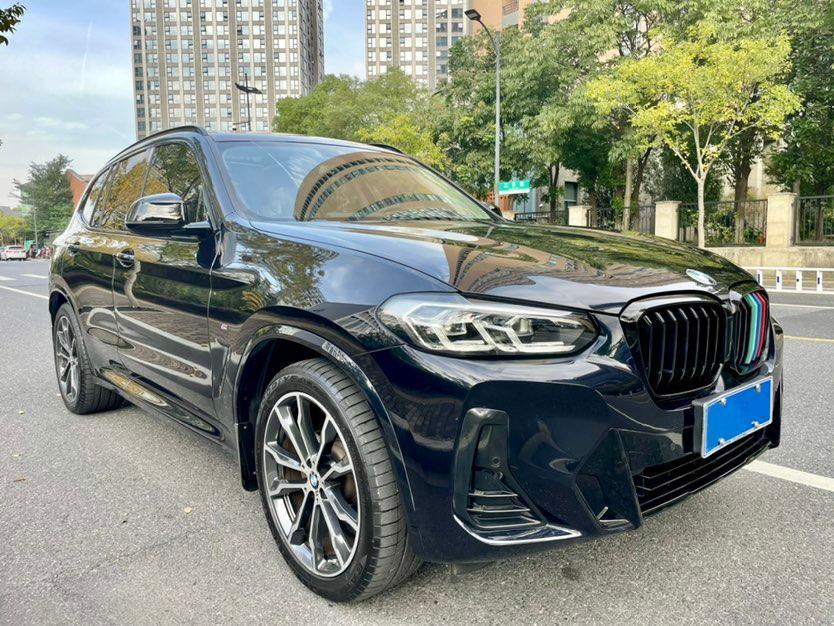 寶馬 寶馬X3  2022款 xDrive30i 領(lǐng)先型 M曜夜套裝圖片