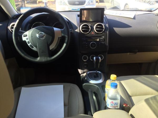 【重庆】2009年11月 日产 逍客 2.0 20x 雷 两驱 自动档