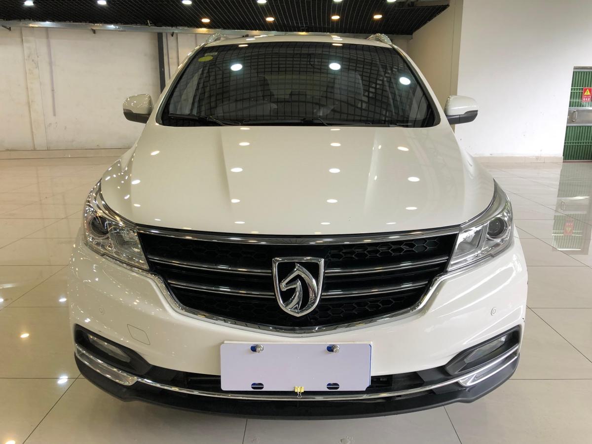 深圳2018年6月宝骏7302017款15t手动豪华型白色手动挡