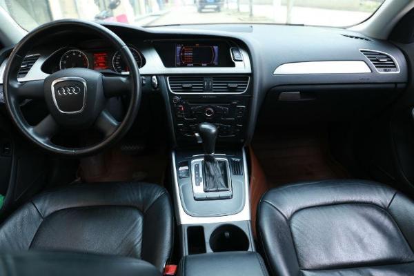 【贵阳】2009年10月 奥迪 奥迪a4 a4 2.0tfsi 豪华型 红色 自动档
