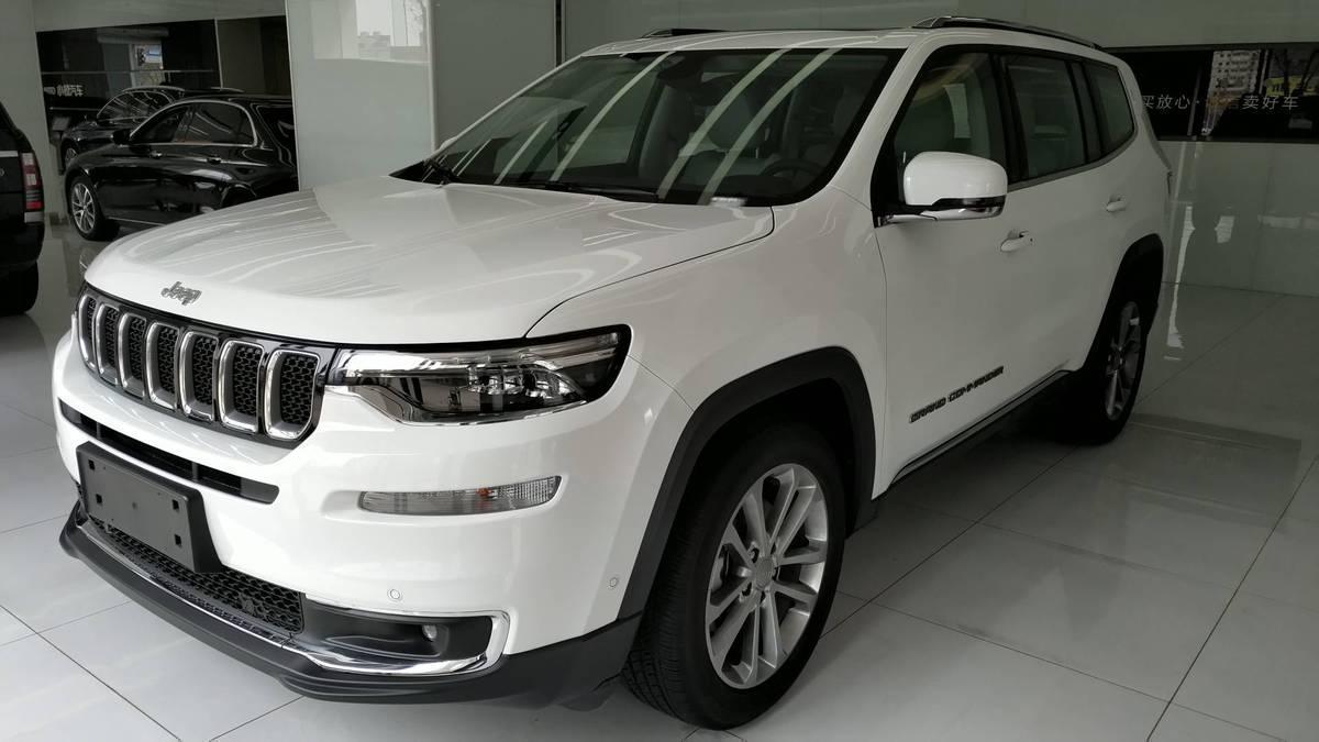唐山2018年8月jeep大指挥官2018款20t两驱进享版白色手自一体