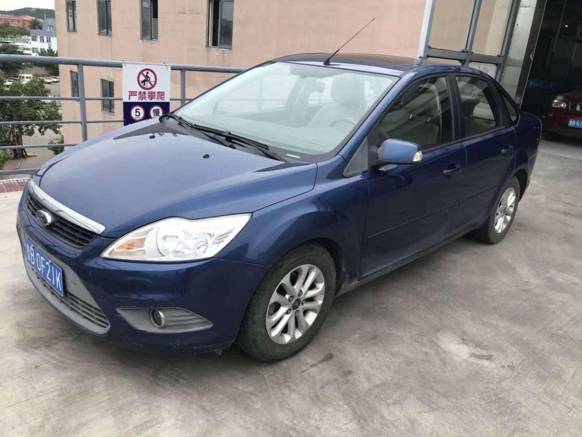 青岛2010年9月福特福克斯2009款三厢18l自动豪华型蓝色手自一体