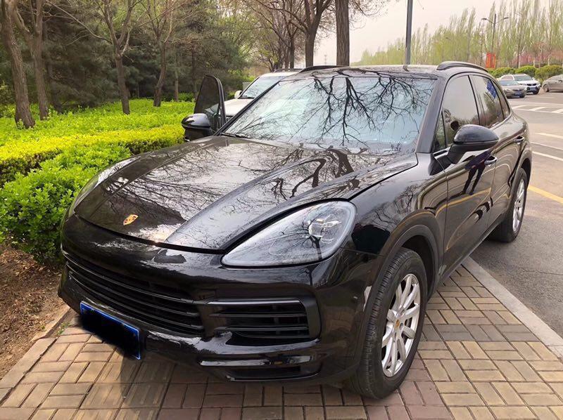 晋中2018年4月保时捷卡宴香槟色手自一体