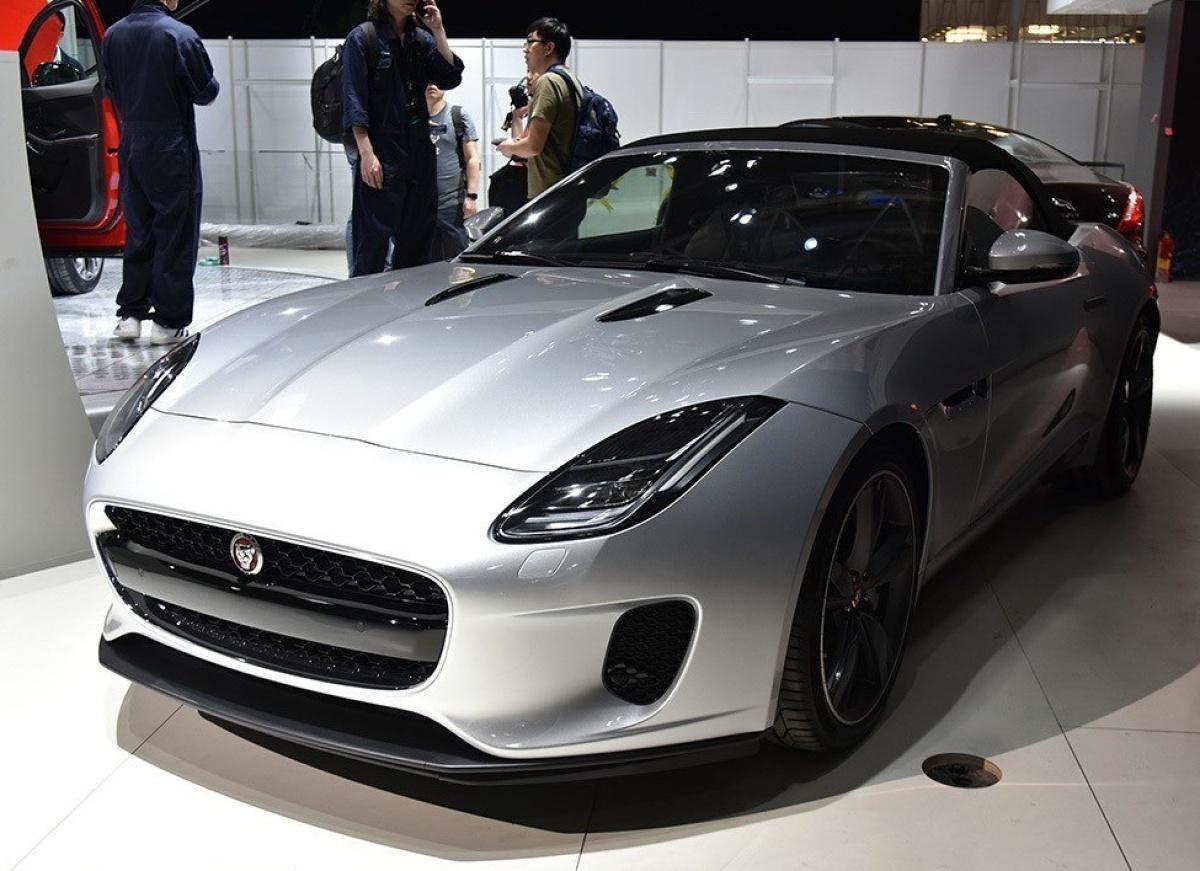【成都】2019年6月 捷豹 f-type 2019款 2.0t 敞篷版 银灰 手自一体