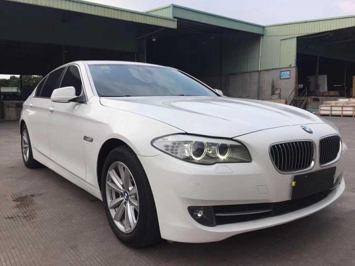 莆田2012年6月宝马宝马5系2012款523li豪华型白色手自一体