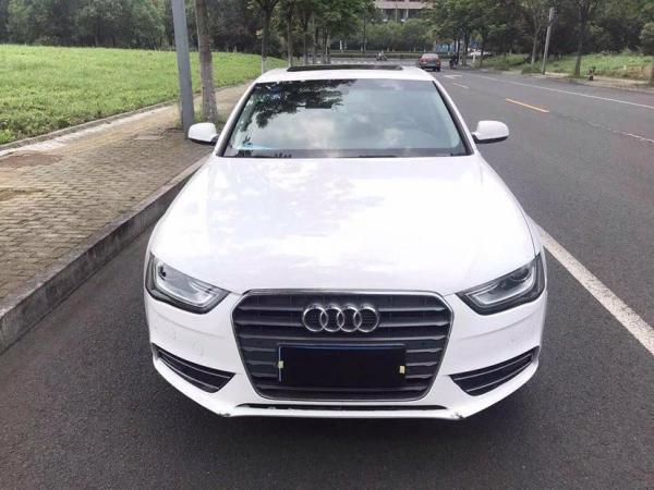 奥迪 奥迪A4L  2013款 35 TFSI 自动标准型