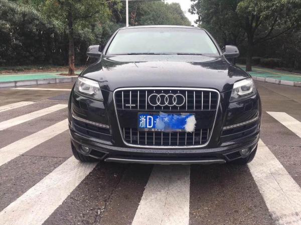 奥迪 奥迪Q7  2010款 Q7 3.6 FSI Quattro舒适型越野典藏版