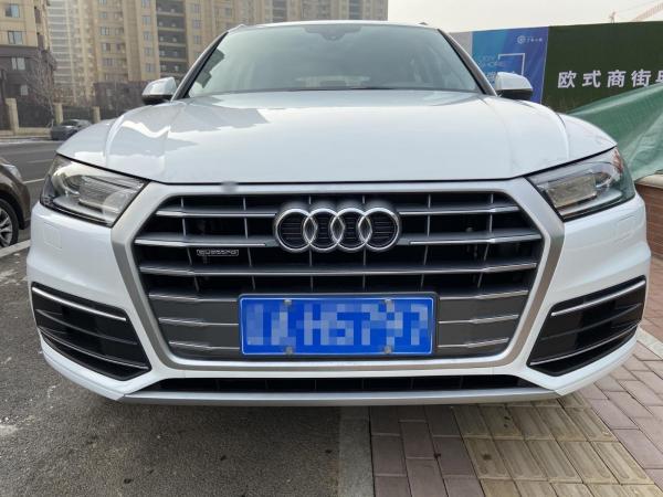 奥迪 奥迪Q5L  2020款 40 TFSI 荣享进取型