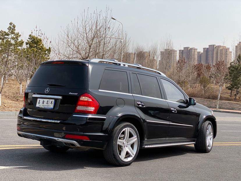 【大连】2011年6月 奔驰 奔驰gl级 2010款 gl 550 4matic 手自一体