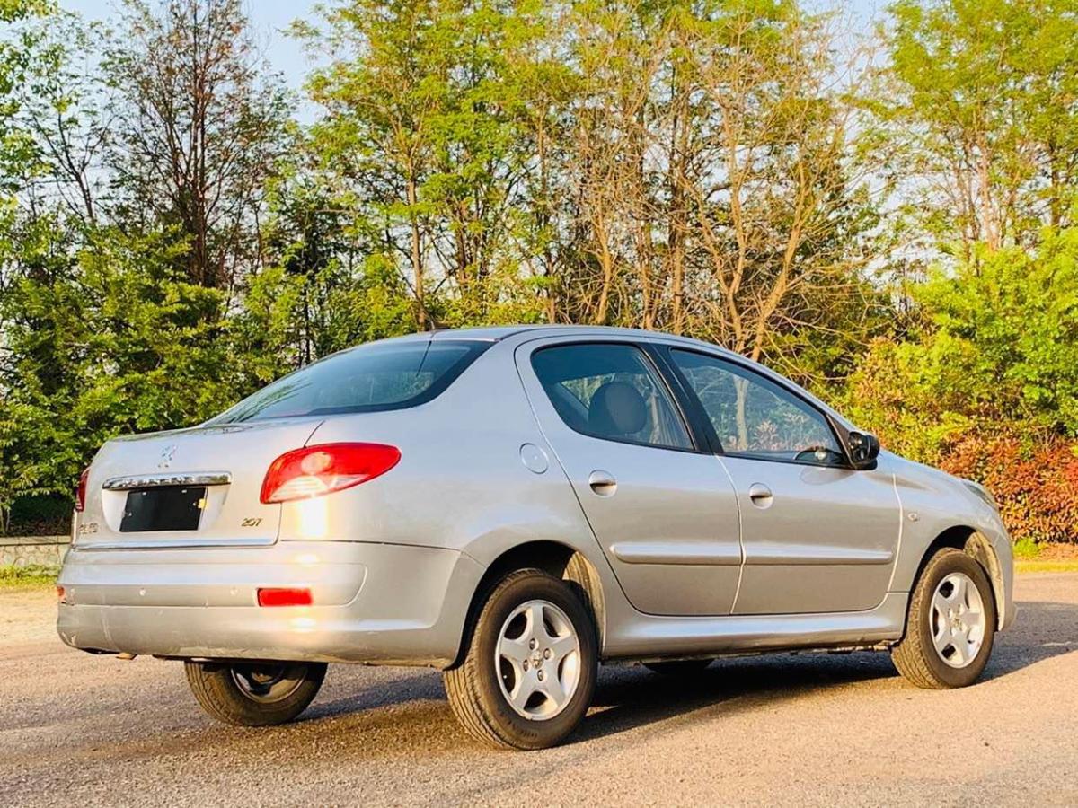 标致207 2011款 三厢 1.4l 手动驭乐版图片