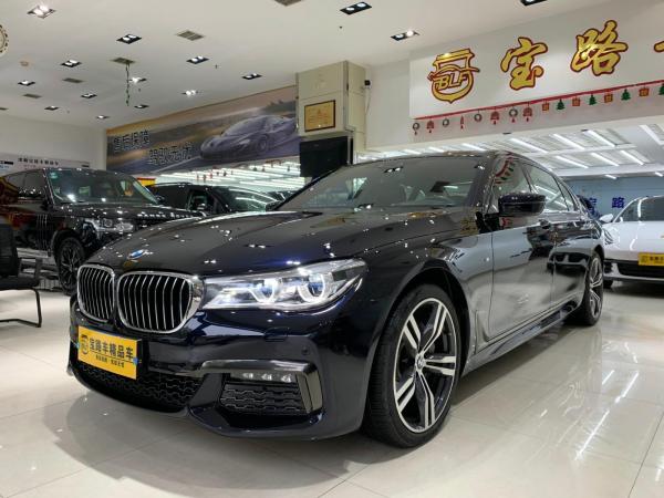 宝马 宝马7系  2018款 740Li xDrive 尊享型 M运动套装 黑焰版