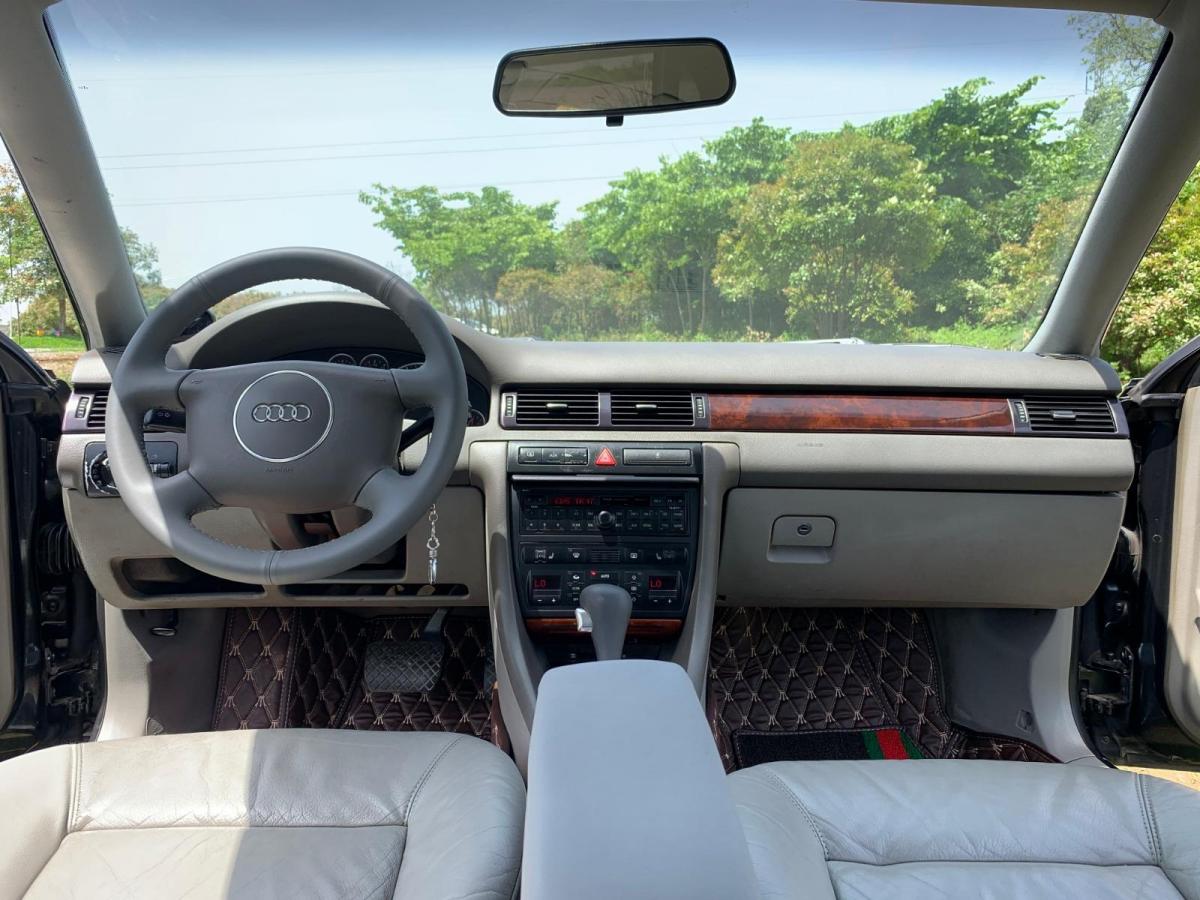 【襄阳】2004年8月 奥迪 奥迪a6 2004款 2.4l 豪华舒适型 自动档