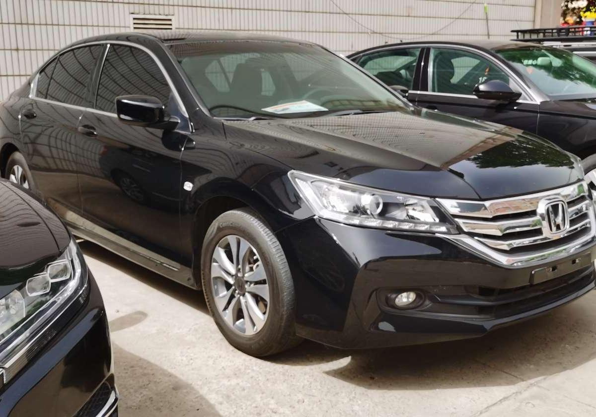 【临汾】2015年5月 本田 雅阁 2015款 2.0l lx 舒适版 自动档