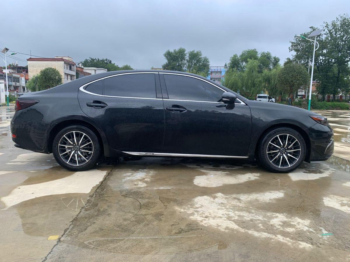 【宁波】2015年12月 雷克萨斯 es 2015款 200 舒适版 自动档