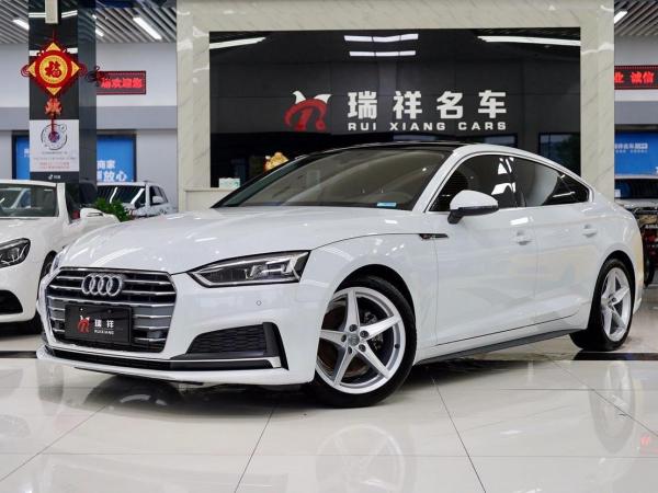 奥迪 奥迪A5  2019款 Sportback 40 TFSI 时尚型