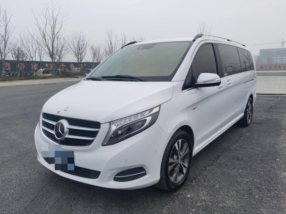 徐州2017年2月奔驰v级2016款v260l尊贵加长版白色自动档