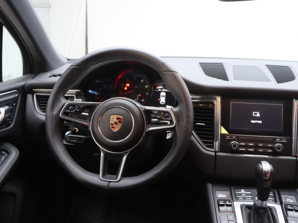 保时捷 macan  2017款 macan 2.0t图片