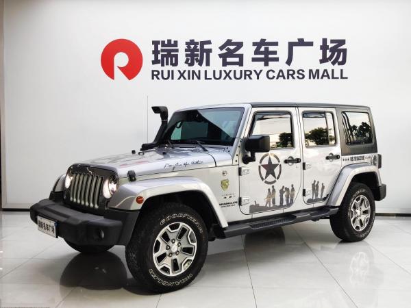 Jeep 牧马人  2017款 3.0L Sahara 四门舒享版