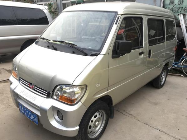 【济南】2011年10月 五菱 五菱之光 1.1 6390a 标准型i型 自动档