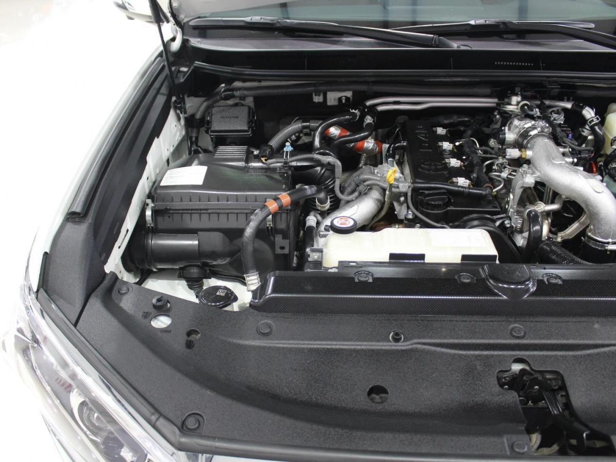 丰田 普拉多 普拉多(平行进口) 2019款 普拉多 3.0T 柴油 TX-L 两气 外挂 18铝轮(中东)图片