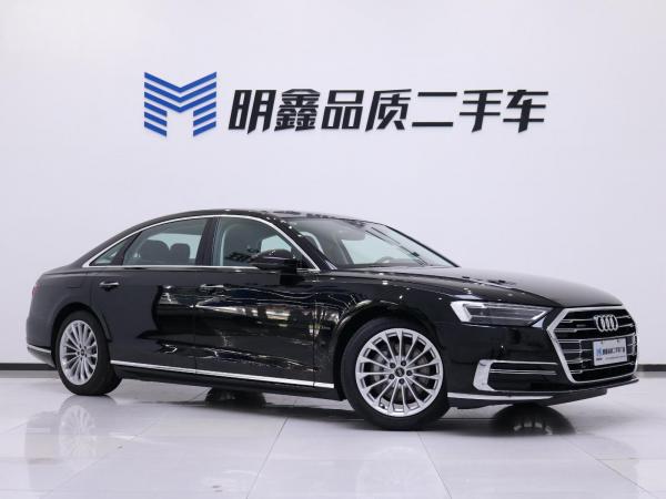 奥迪 奥迪A8  2022款 A8L 50 TFSI quattro 舒适型典藏版