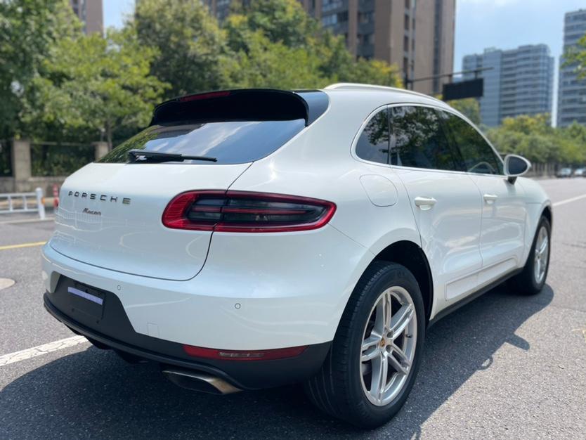 保時(shí)捷 Macan  2014款 Macan 2.0T圖片