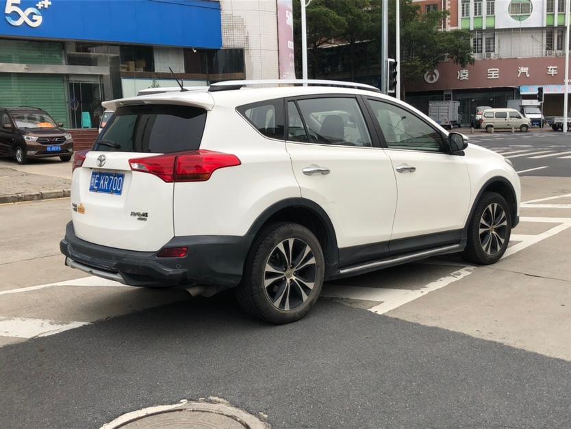 豐田 RAV4榮放  2015款 2.5L 自動(dòng)四驅(qū)豪華版圖片