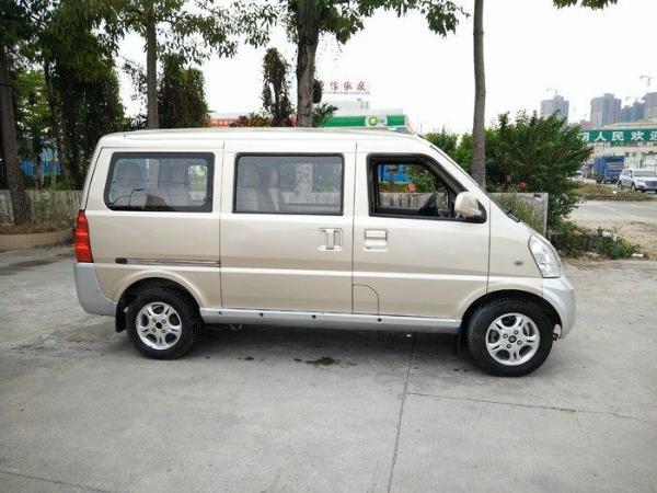 【东莞】2008年6月 五菱 荣光 2008款 五菱荣光6407b—豪华型 黄色