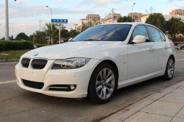 【宁波】2012年6月 宝马 宝马3系 320i 2.0 时尚型 白色 手自一体