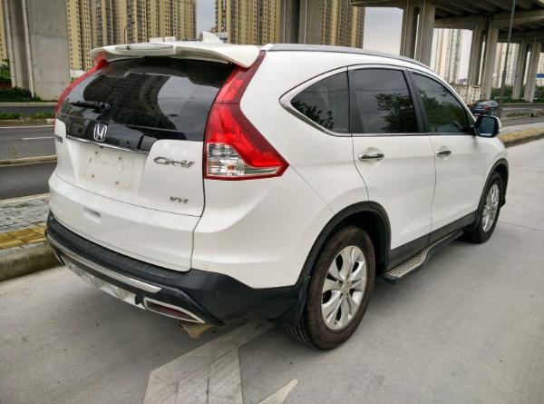 【宁波】2013年9月 本田 cr-v 2.4 vti四驱尊贵导航版 白色 手自一体