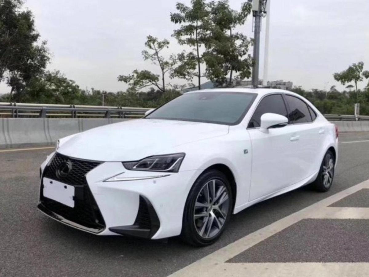 【宁波】2017年9月 雷克萨斯 is 2017款 is300 f-sport 白色 自动档