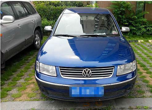 【上海】2003年11月 大众 帕萨特 2.0 舒适版 蓝色 手自一体