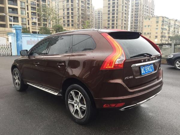 【温州】2013年12月 沃尔沃 xc60 香槟色 手自一体