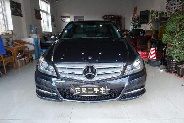 大连2013年8月奔驰奔驰c级2013款c30030l运动型自动档
