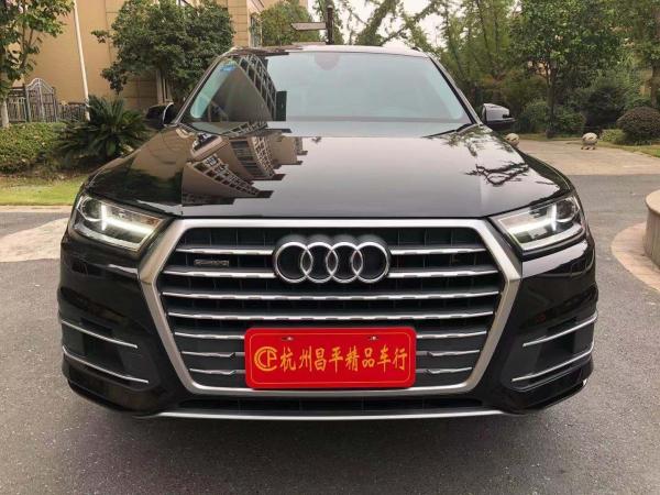 奥迪 奥迪Q7  2016款 40 TFSI 舒适型