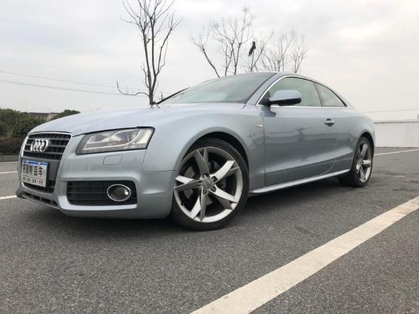 奥迪 奥迪A5  2010款 A5 Coupe 2.0T 风尚版