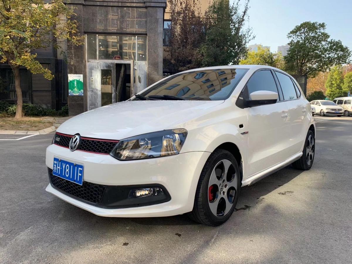 淮安2015年8月大众polo2015款14tsigti白色自动档