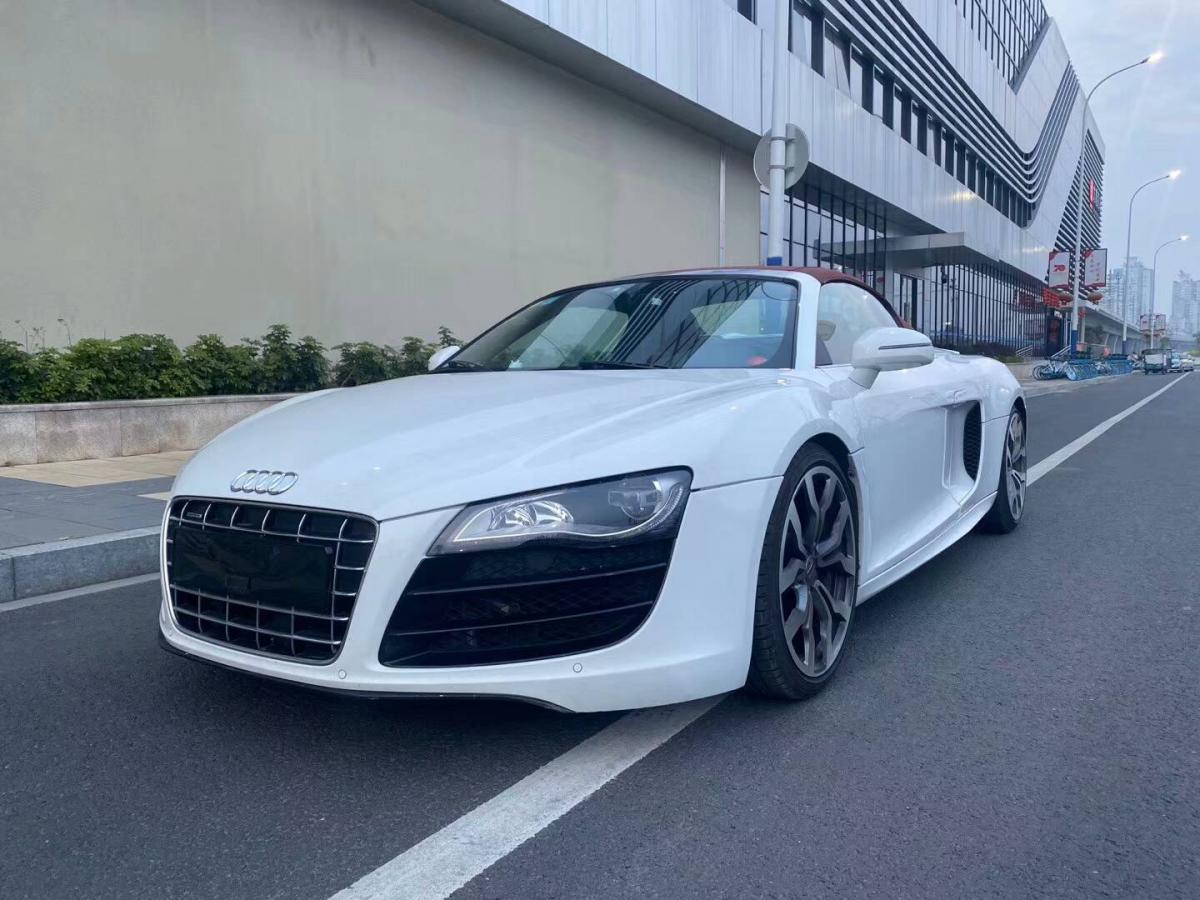 桂林2012年01月奥迪奥迪r82012款52fsiquattro限量版