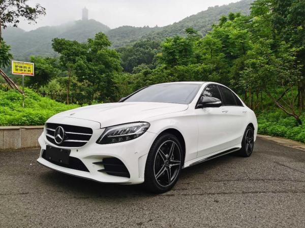 2020年4月奔驰奔驰c级2020款c260运动版