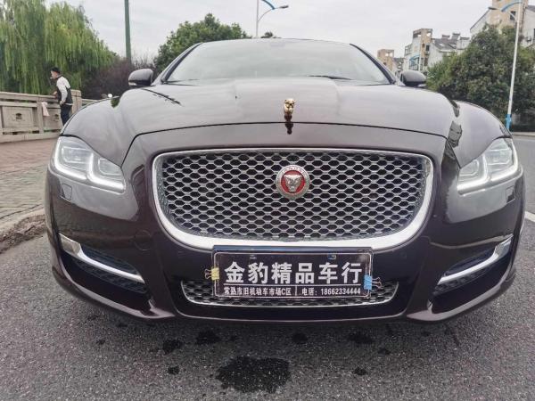 捷豹 XJ  2016款 XJL 2.0T 两驱典雅商务版