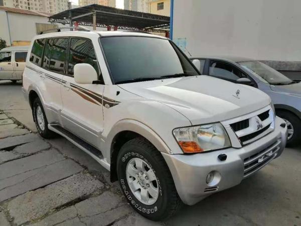 三菱 帕杰罗  2004款 V73 3.0L GLS