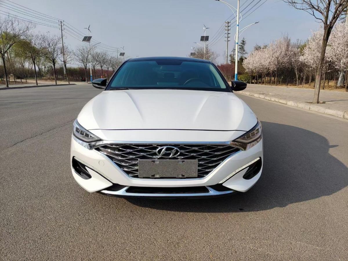 许昌2019年6月现代菲斯塔2019款280tgdi智速版白色自动档