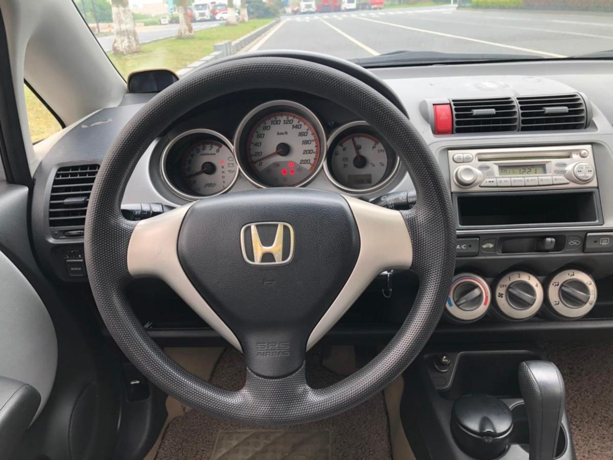 本田 飞度 2005款 1.3 cvt图片