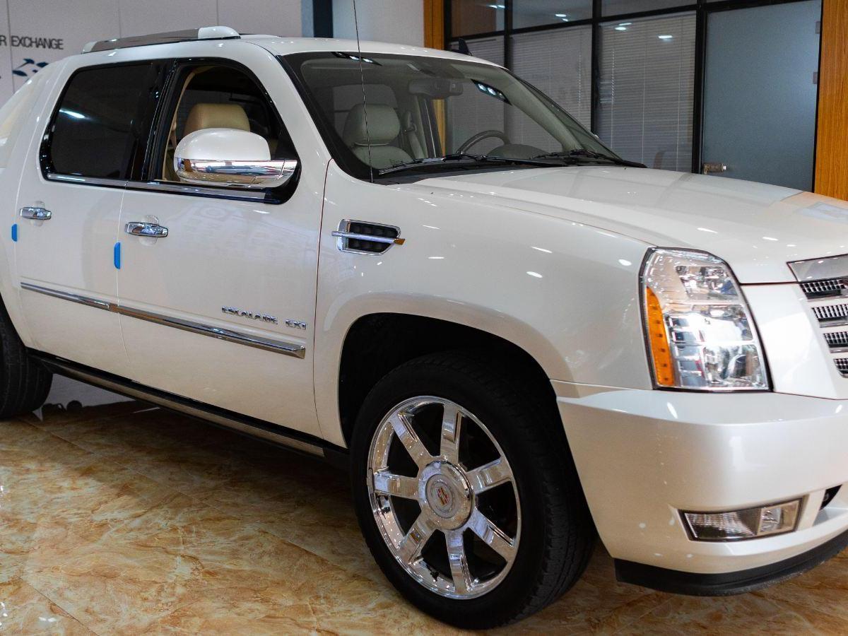 凯迪拉克 凯雷德escalade 2013款 6.2l esv铂金版加长型图片