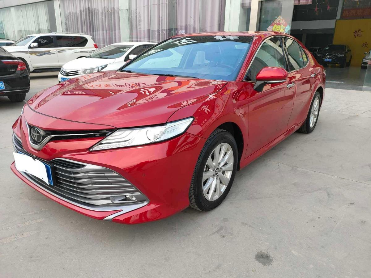 菏泽2019年9月丰田凯美瑞2019款改款20g豪华版红色自动档