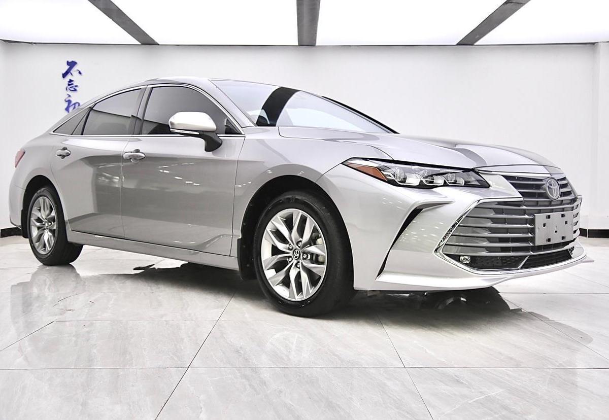 丰田 亚洲龙 2019款 2.0l 进取版图片