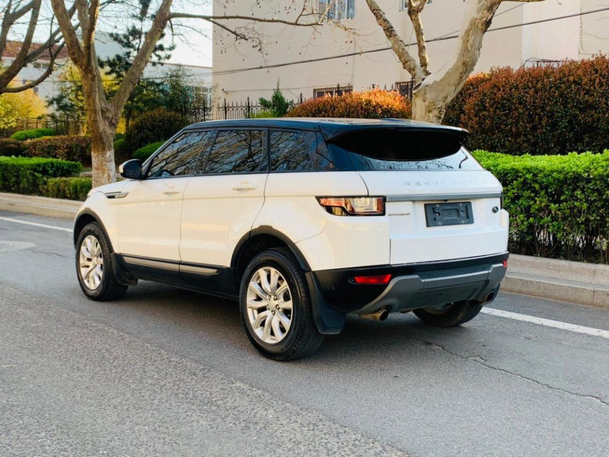 【青岛】2016年8月 路虎 揽胜极光 2016款 2.0t se 智耀版 手自一体