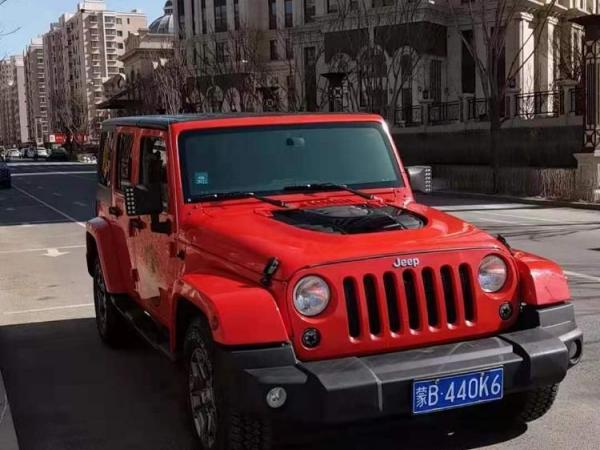 Jeep 牧马人  2015款 2.8TD Sahara 四门舒享版