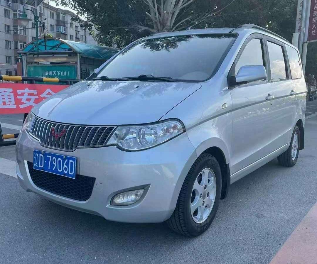 【沈阳】2011年07月 五菱 五菱宏光 2010款 1.4l舒适型 手动挡